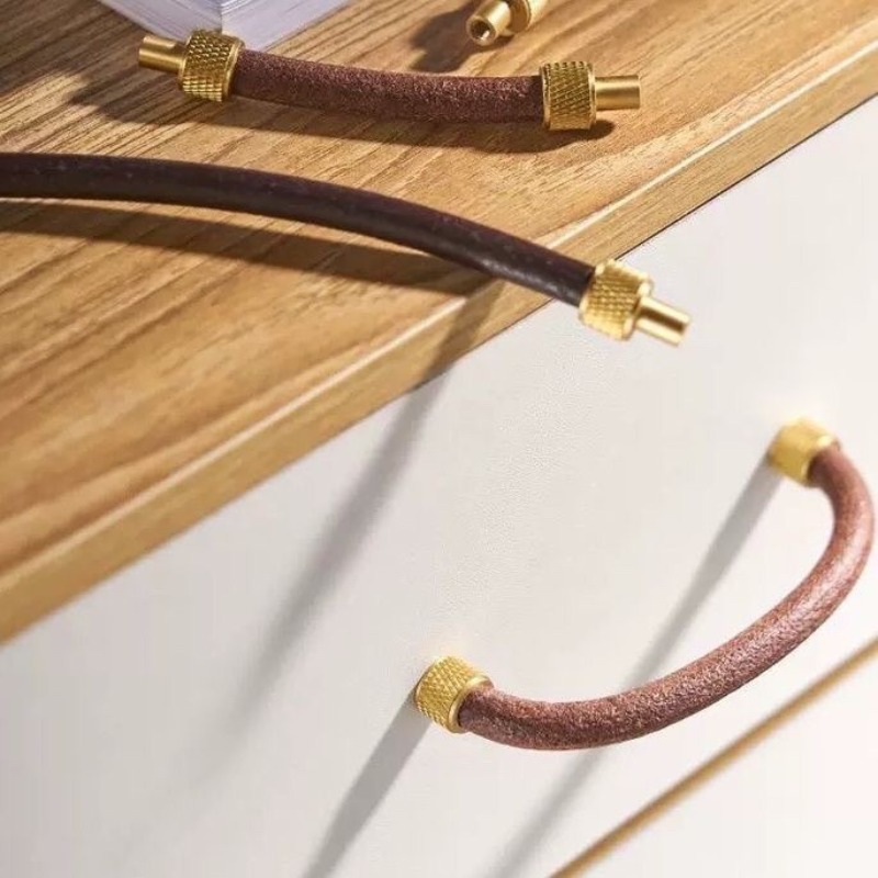 Leatherwork Hardware - มือจับตู้ทองเหลือง+หนัง ดีไซน์ทันสมัย เป็นมิตรกับสิ่งแวดล้อม สำหรับตู้ ประตู ลิ้นชัก