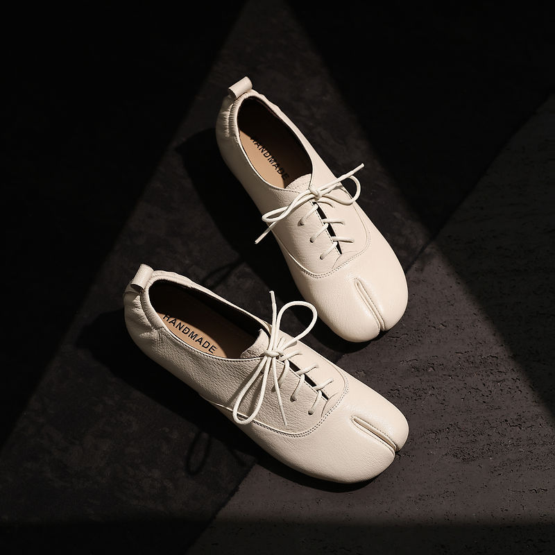 Leather Work Flats Women - รองเท้าหนังแกะแท้แบบ Tabi สำหรับผู้หญิง, รองเท้าแบบผูกเชือกปลายแยก, รองเท้าอ็อกซ์ฟอร์ดแบบแบนสำหรับผู้หญิง, รองเท้าแฟชั่นแบบแบนสำหรับทำงาน