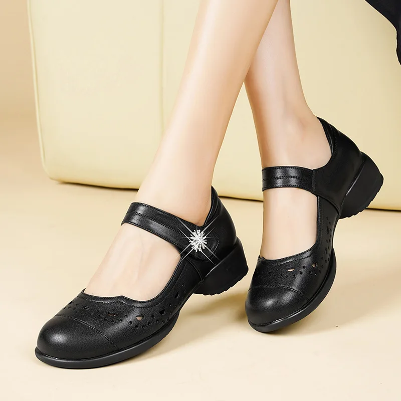 รองเท้าหนังแท้แบบสวมสบาย ระบาย - Leather Work Flats Women บทวิจารณ์และราคา