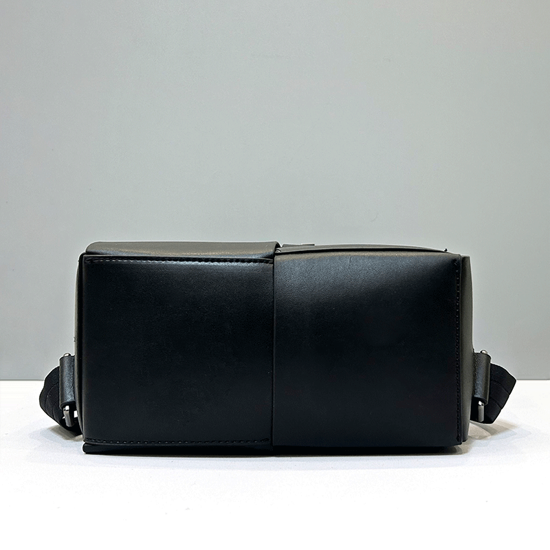 กระเป๋าเป้สะพายหลังหนังทอขนาดใ - Leather Work Backpack บทวิจารณ์และราคา