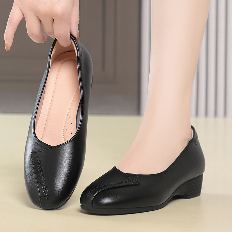 รองเท้าหนังนิ่มแบบสวมสบาย ระบา - Leather Work Flats Women บทวิจารณ์และราคา