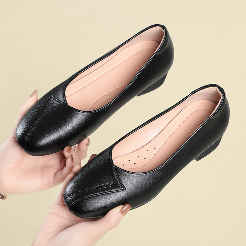 รองเท้าหนังนิ่มแบบสวมสบาย ระบา - Leather Work Flats Women บทวิจารณ์และราคา